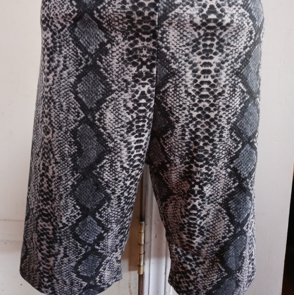 FN Snake Print Set - Picture 4 of 10
